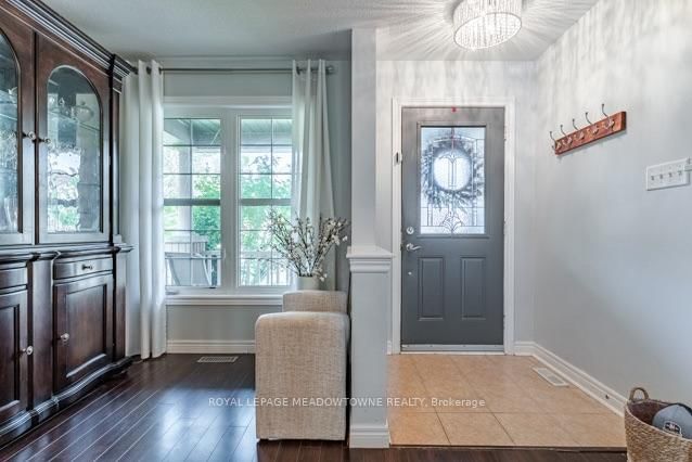 150 McCready Drive • Milton, ON photo 6