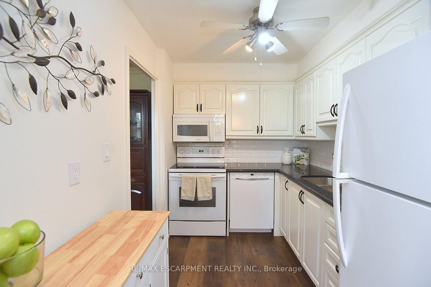 2263 Marine Drive • #401 • Oakville, ON photo 13