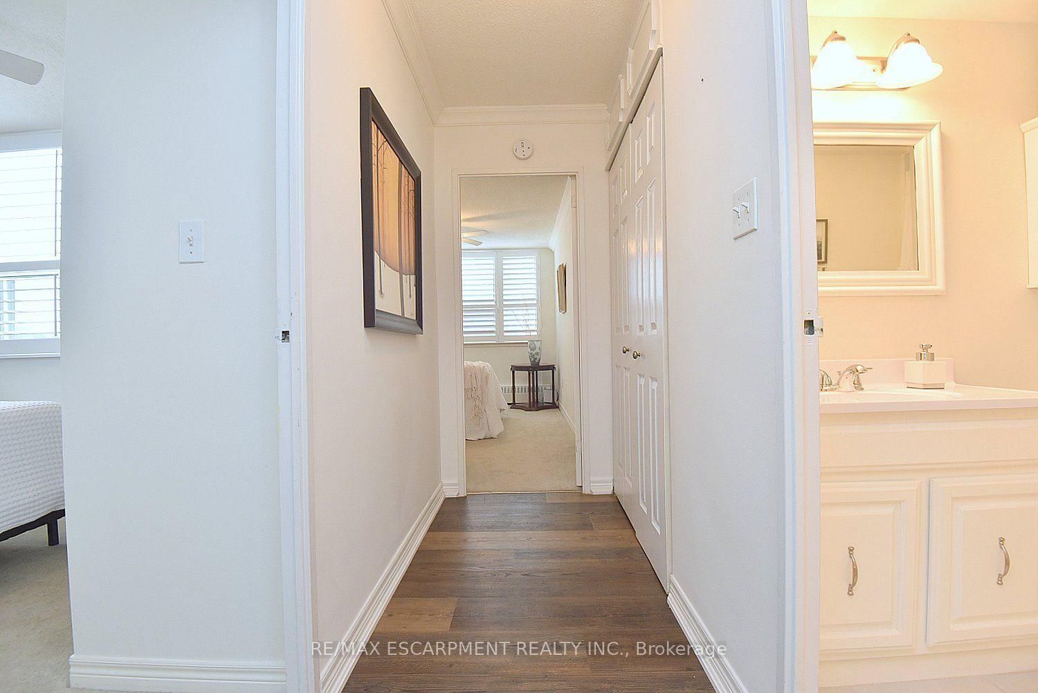 2263 Marine Drive • #401 • Oakville, ON photo 14