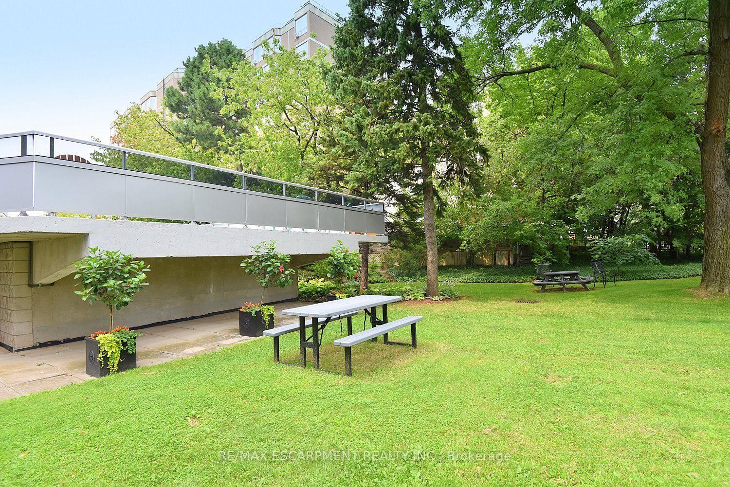 2263 Marine Drive • #401 • Oakville, ON photo 46