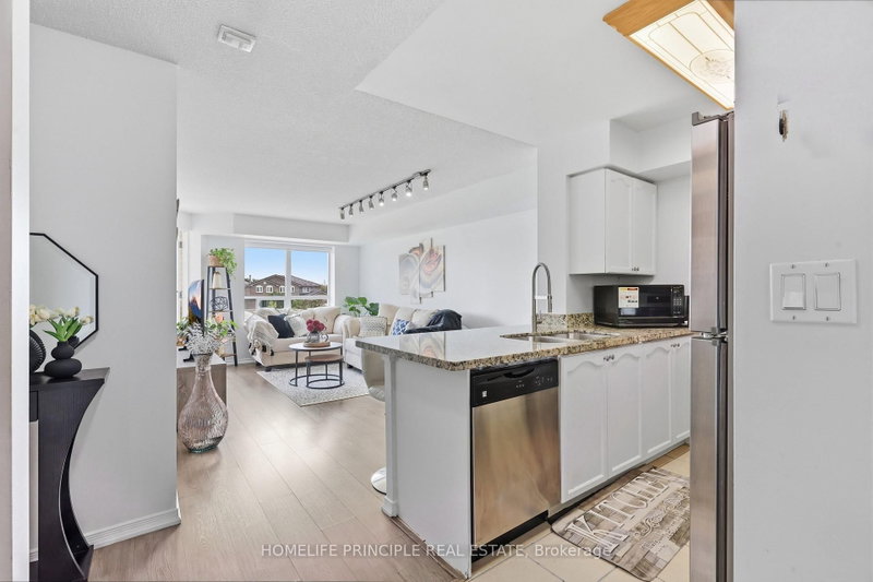300 Ray Lawson Brampton,ON L6Y 5H5 — Photo 10