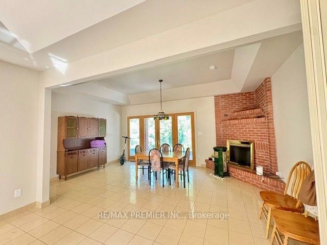 2330B Sheppard Avenue W