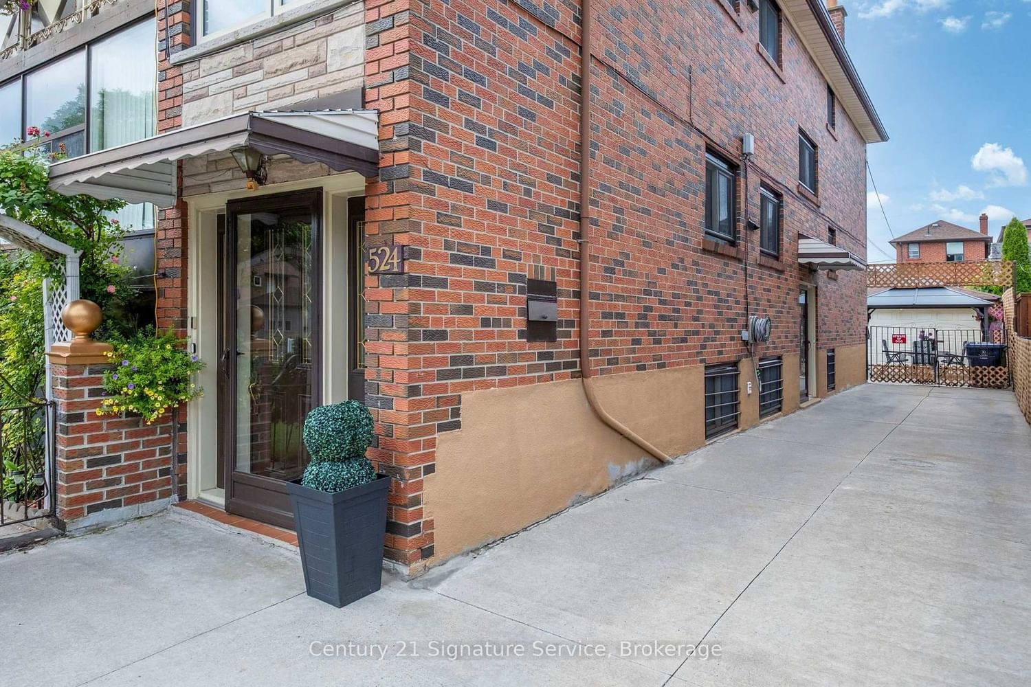 524 Silverthorn Avenue • Toronto, ON photo 27