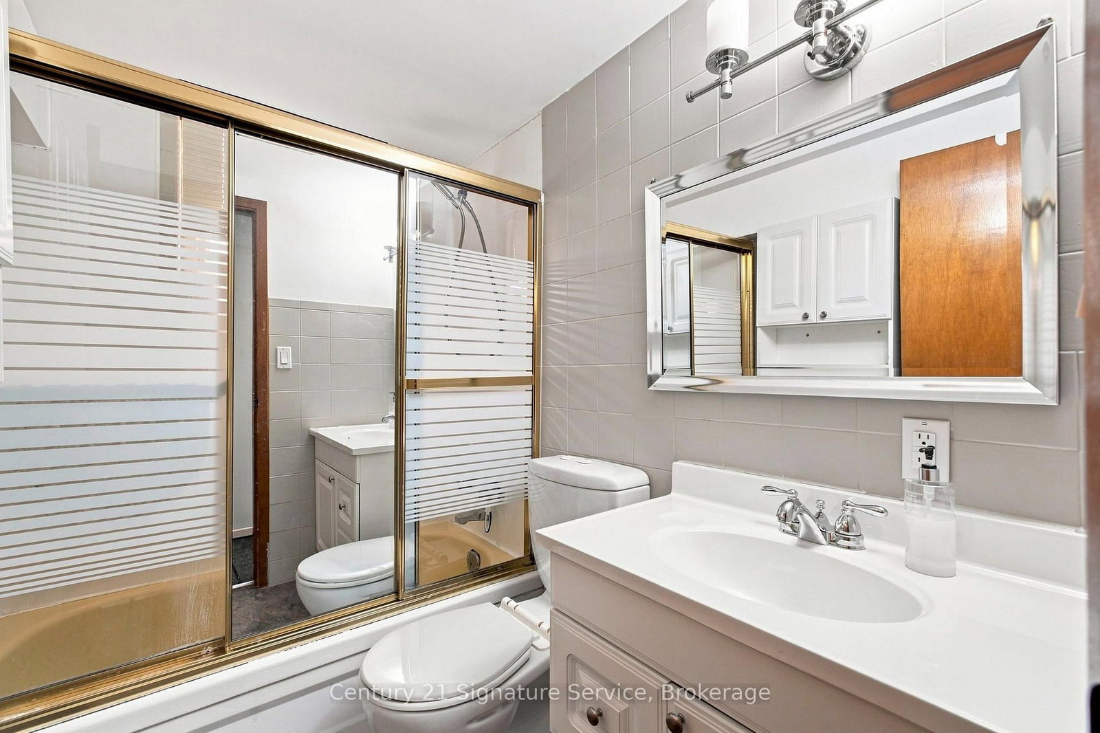 524 Silverthorn Avenue • Toronto, ON photo 29