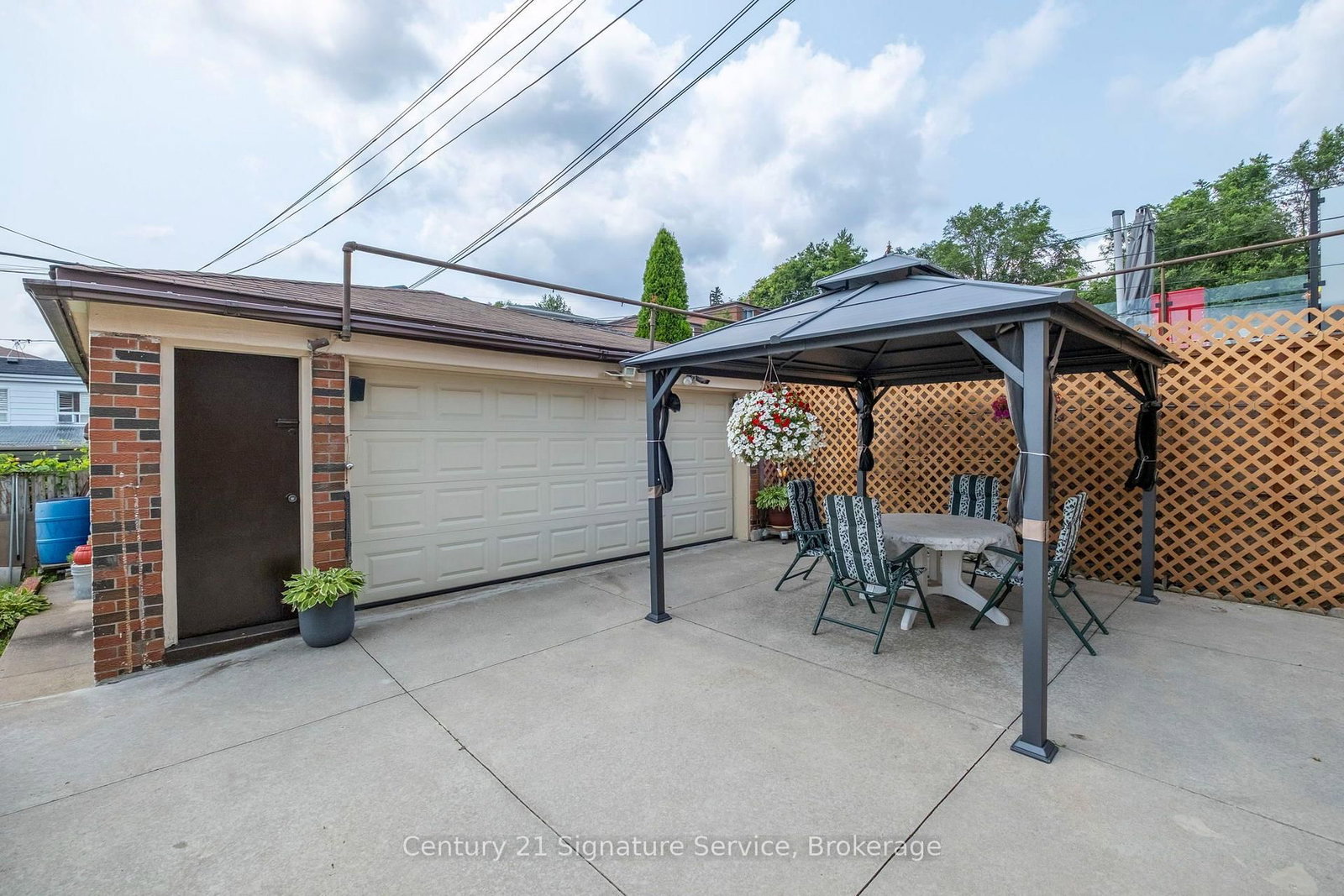 524 Silverthorn Avenue • Toronto, ON photo 35