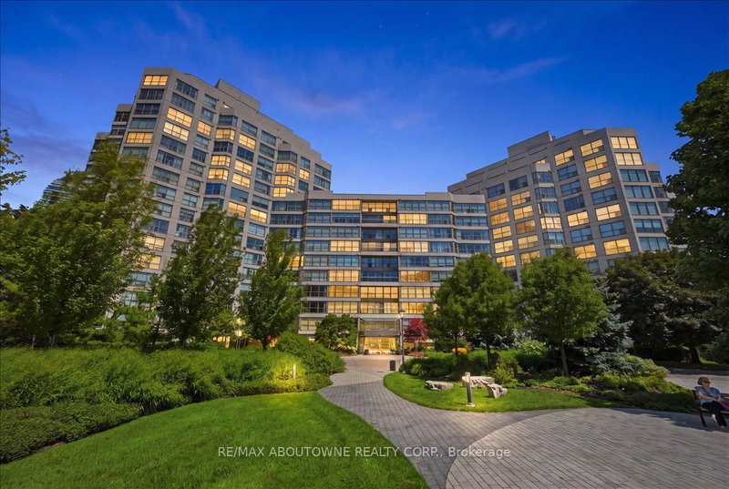712 - 2261 Lakeshore Boulevard W