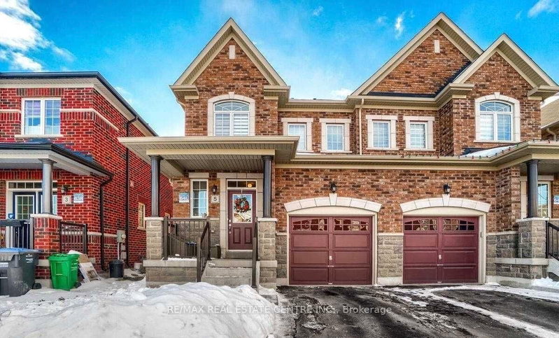 (Upper) - 5 Blackberry Valley Crescent