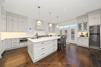 66 Natalie Way • Oakville, ON photo 4