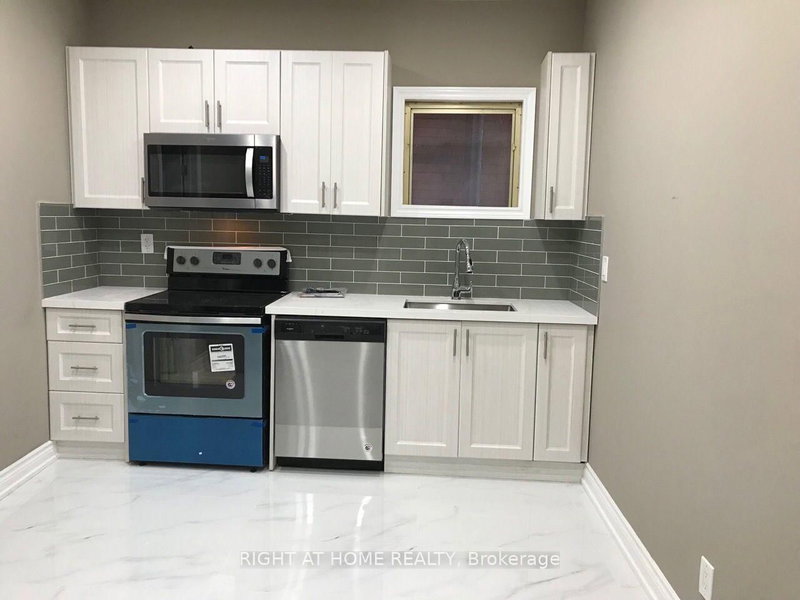 Main Floor Unit - 83 Hallam Street
