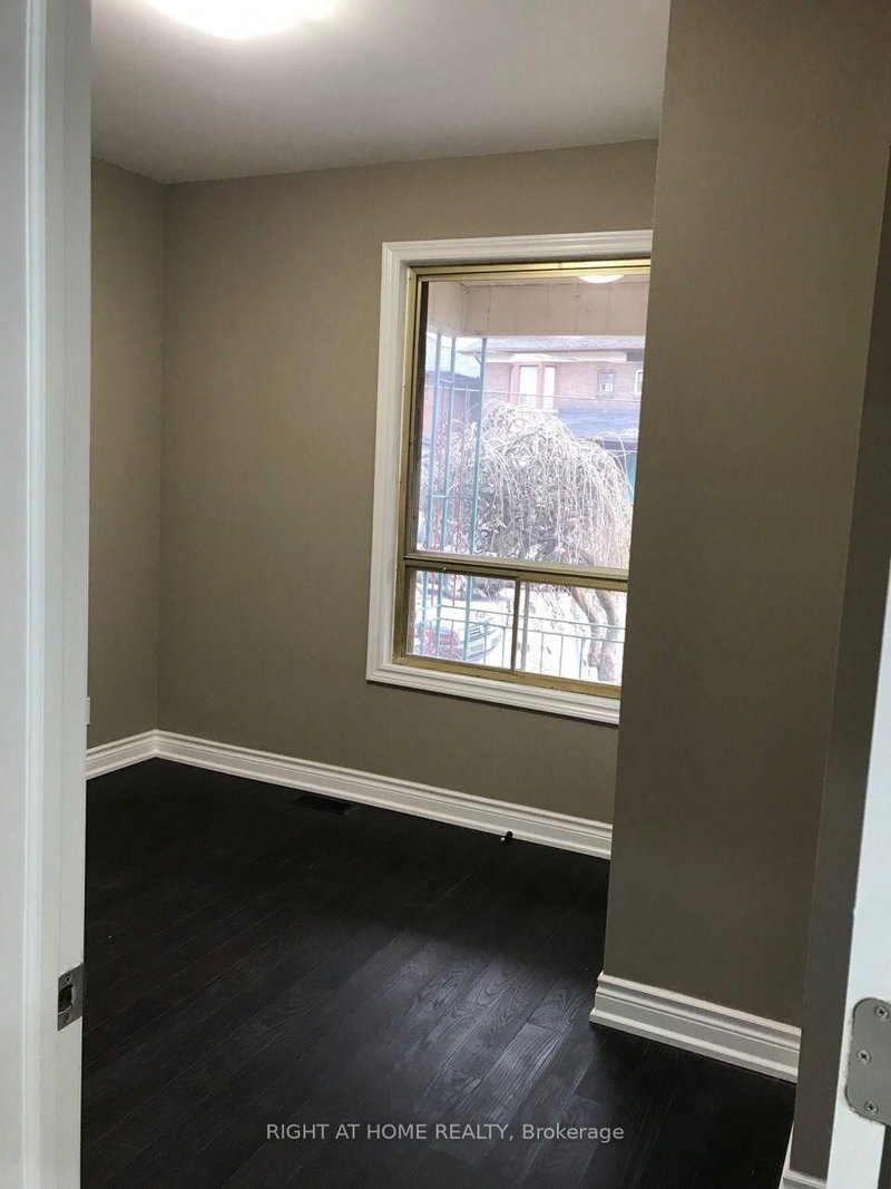 Main Floor Unit - 83 Hallam Street