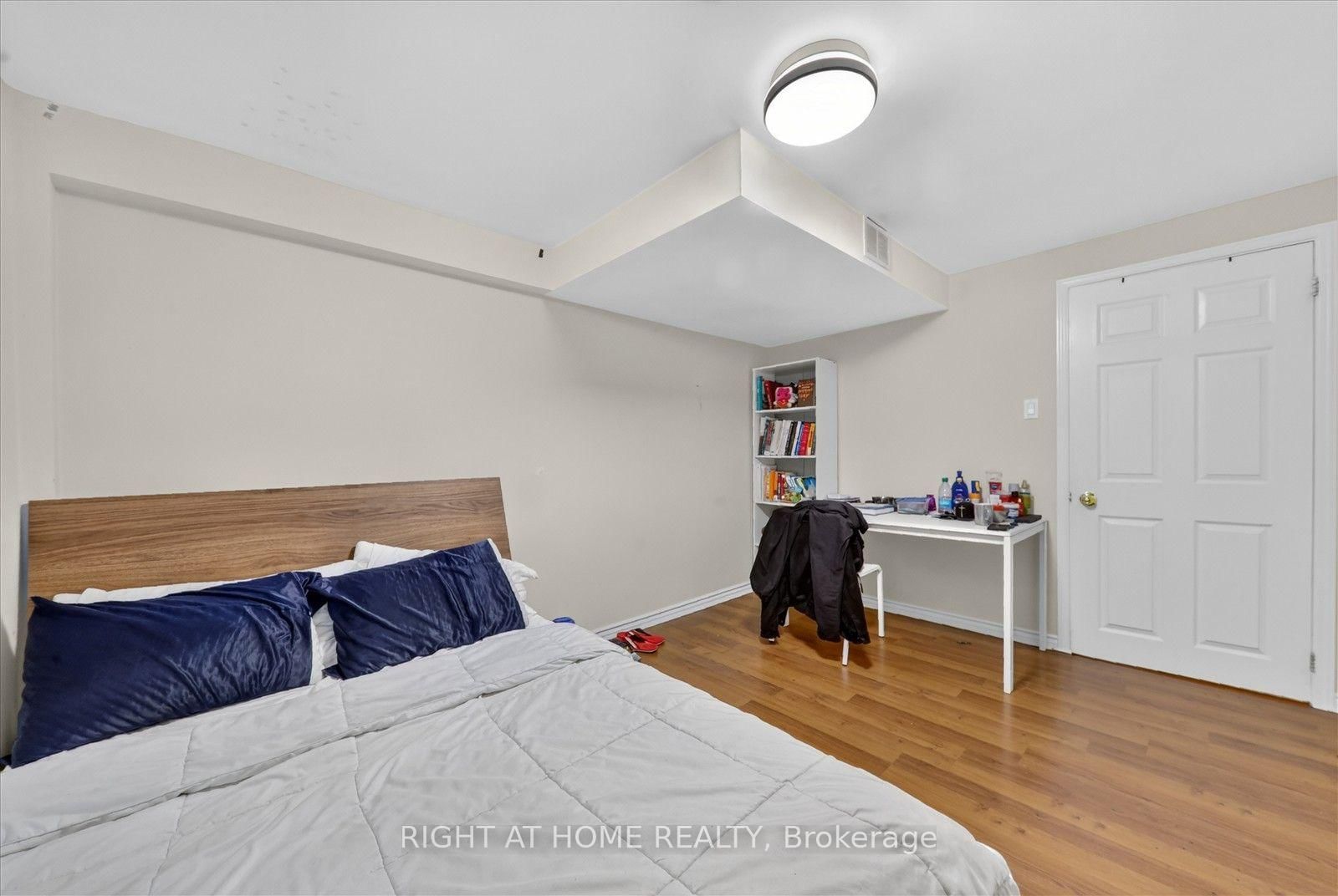 531 Wallenberg Crescent • Mississauga, ON photo 44