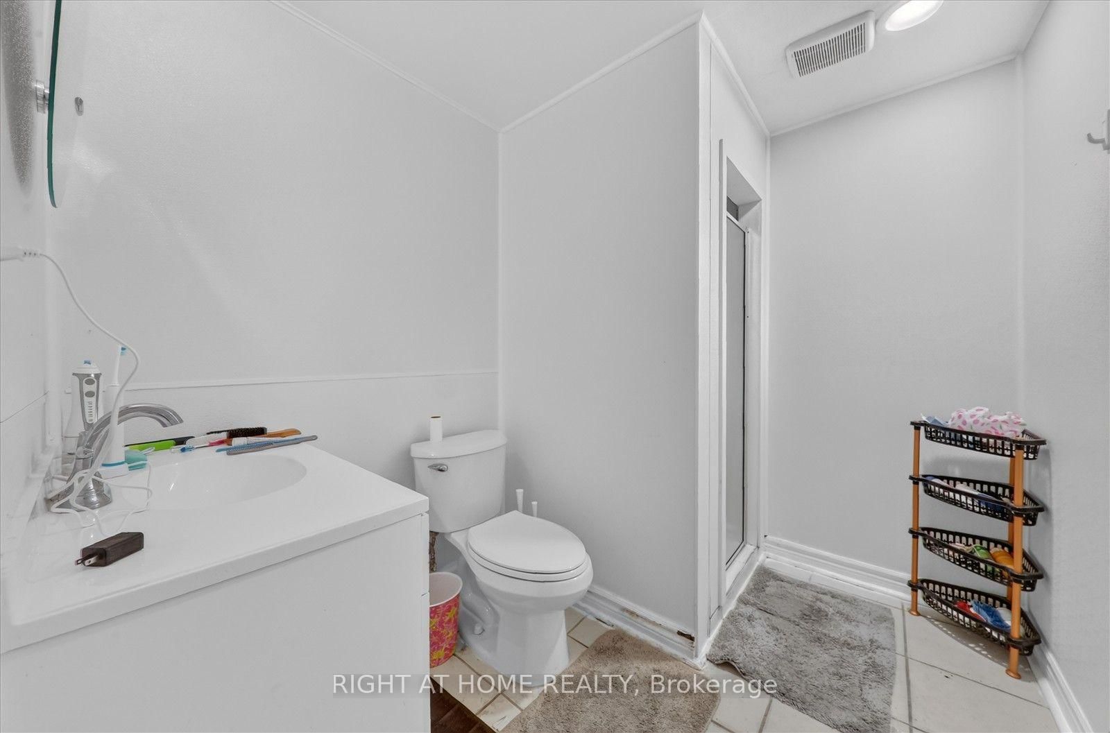 Listing Image 45