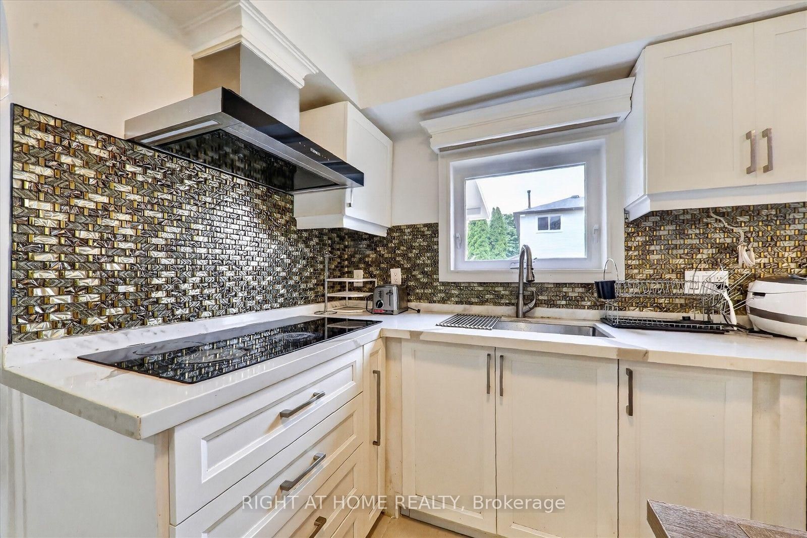 531 Wallenberg Crescent • Mississauga, ON photo 20