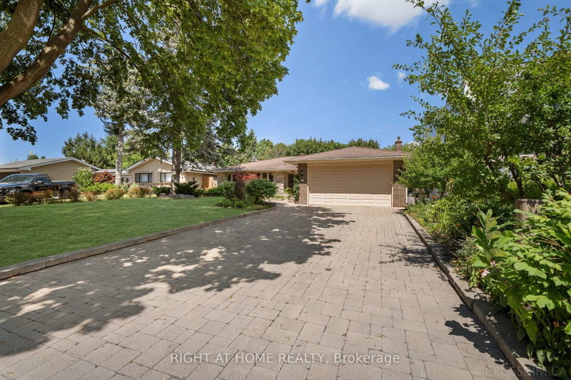 39 Grovetree Road