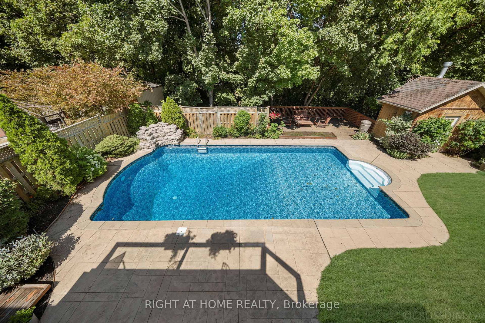 39 Grovetree Road • Toronto, ON photo 36
