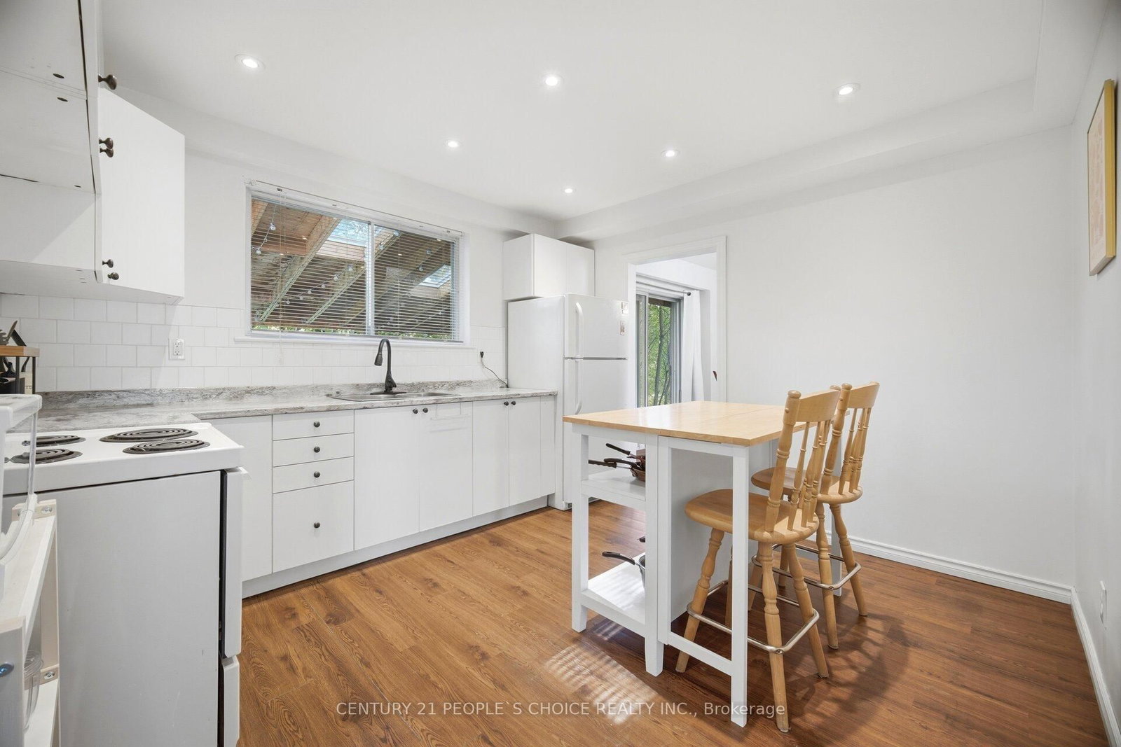 4 Furness Crescent • Toronto, ON photo 11