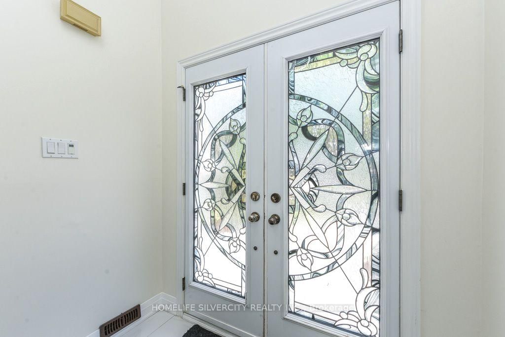 3315 Dwiggin Avenue • Mississauga, ON photo 9