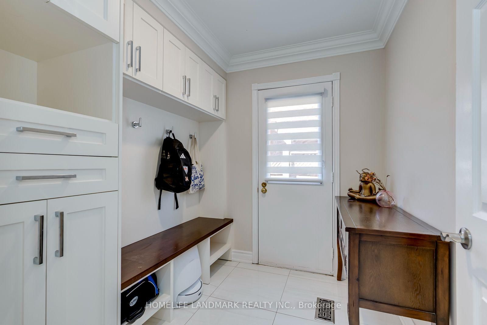 2935 Kingsway Drive • Oakville, ON photo 26