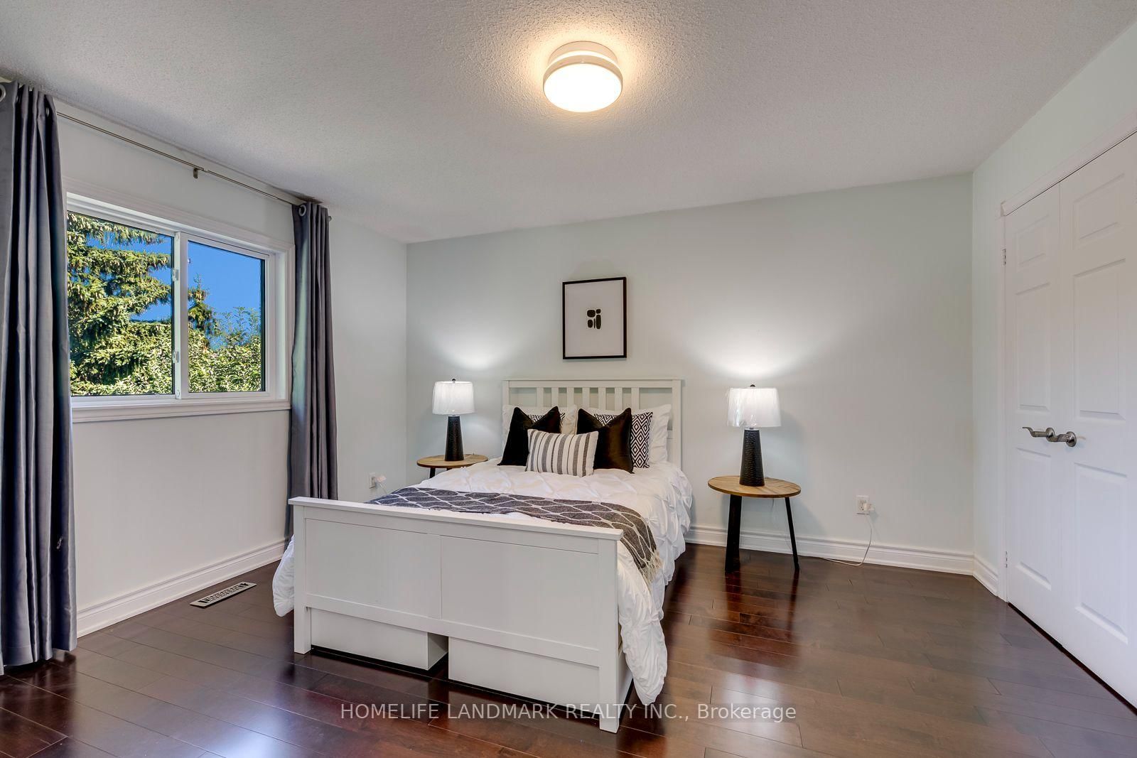 2935 Kingsway Drive • Oakville, ON photo 34