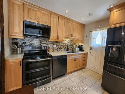 2832 Windwood Drive • Mississauga, ON photo 6