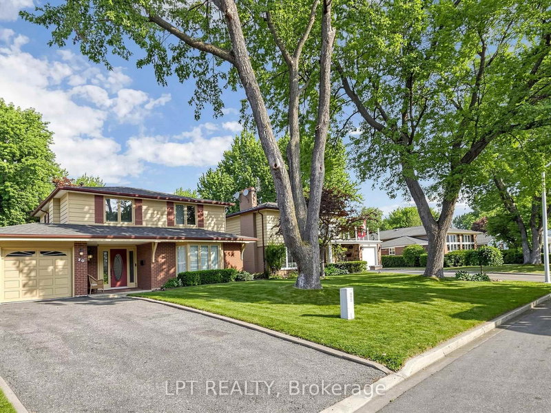 70 Roberts Crescent