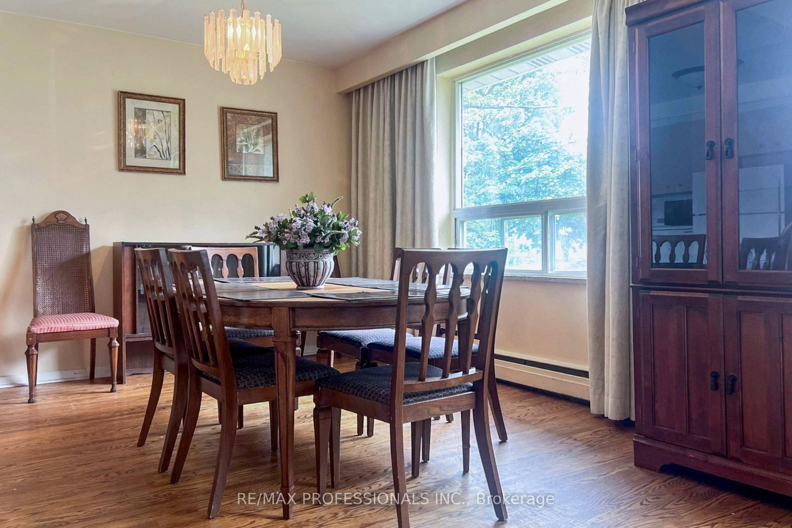 50 Waniska Avenue • Toronto, ON photo 11