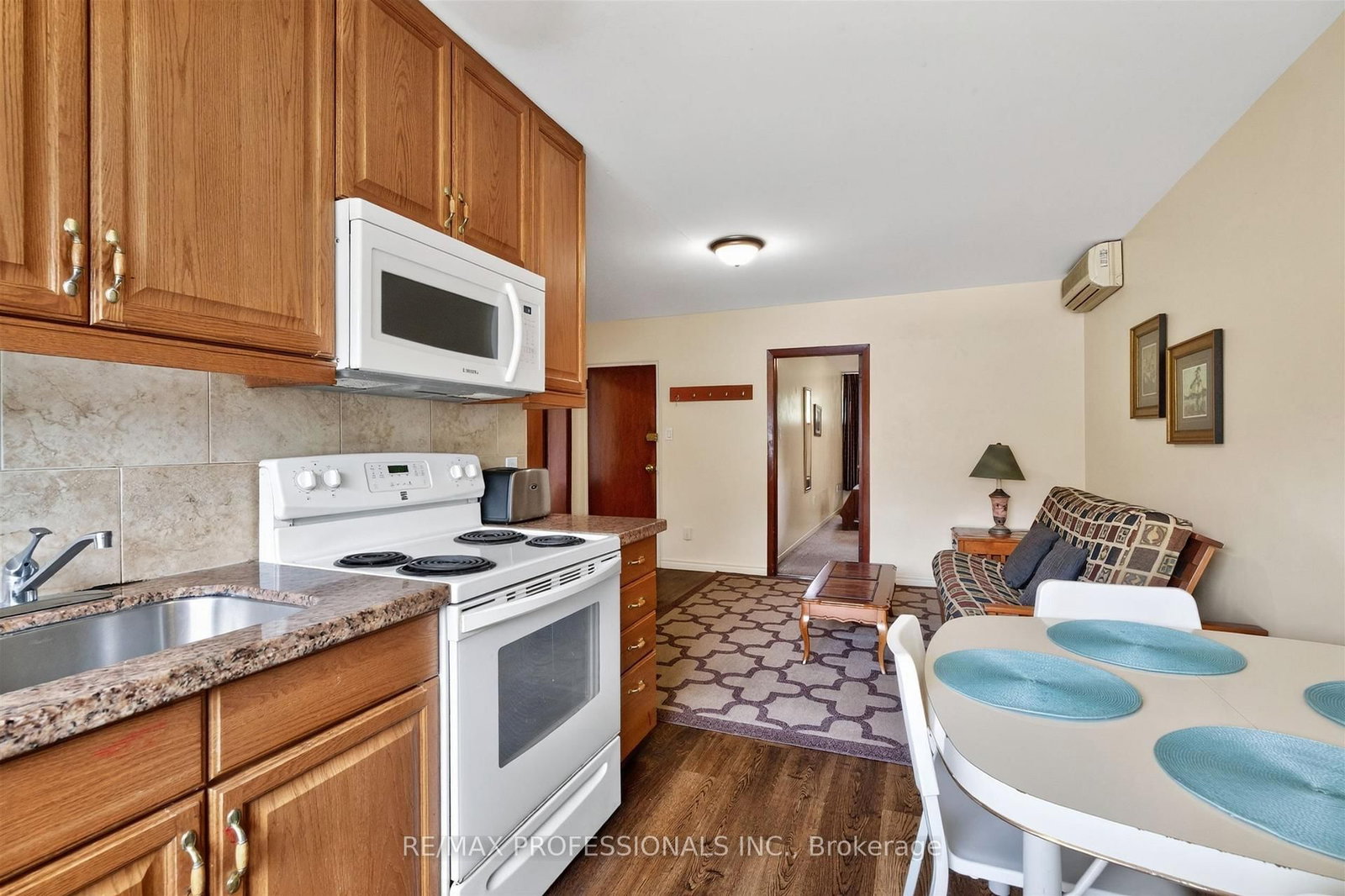 50 Waniska Avenue • Toronto, ON photo 39