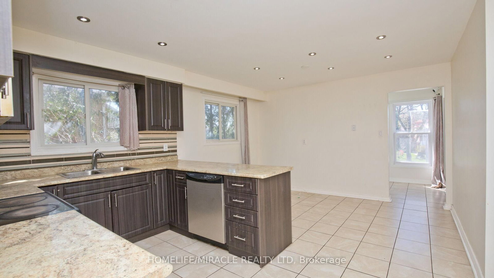 38 Medici Place • Brampton, ON photo 13