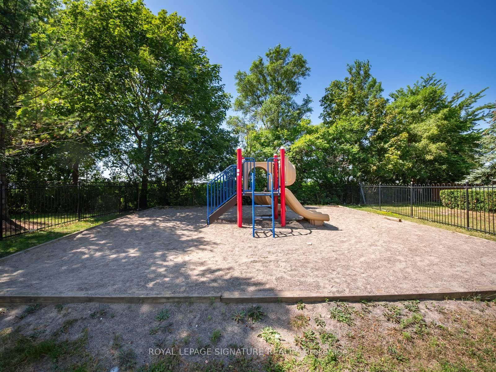 65 George Appleton Way • #2067 • Toronto, ON photo 36
