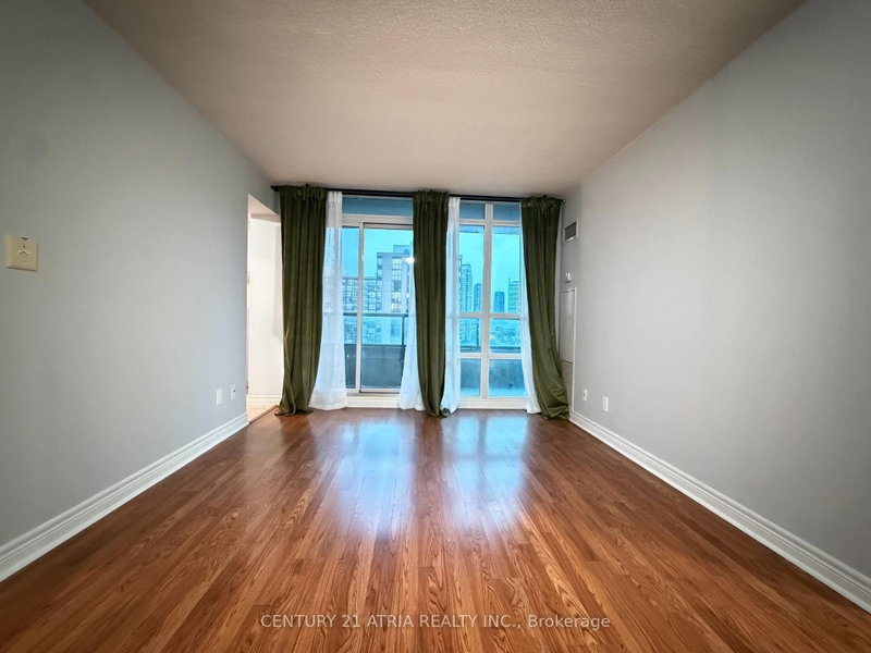 2007 - 208 Enfield Place