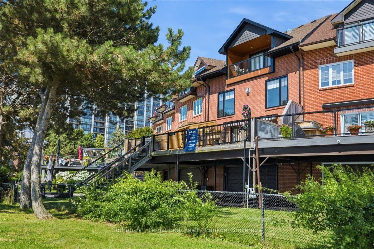 10 Southwind Terrace • Oakville, ON photo 34