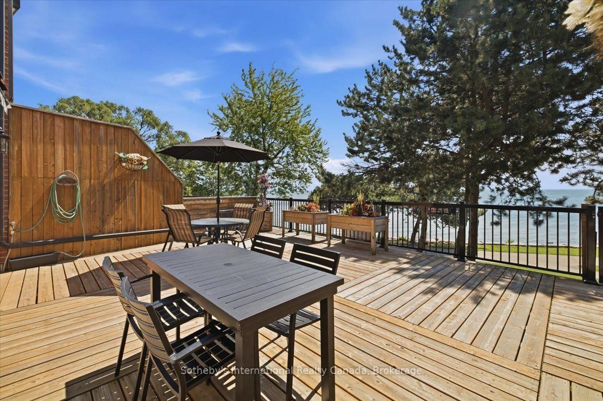 10 Southwind Terrace • Oakville, ON photo 36