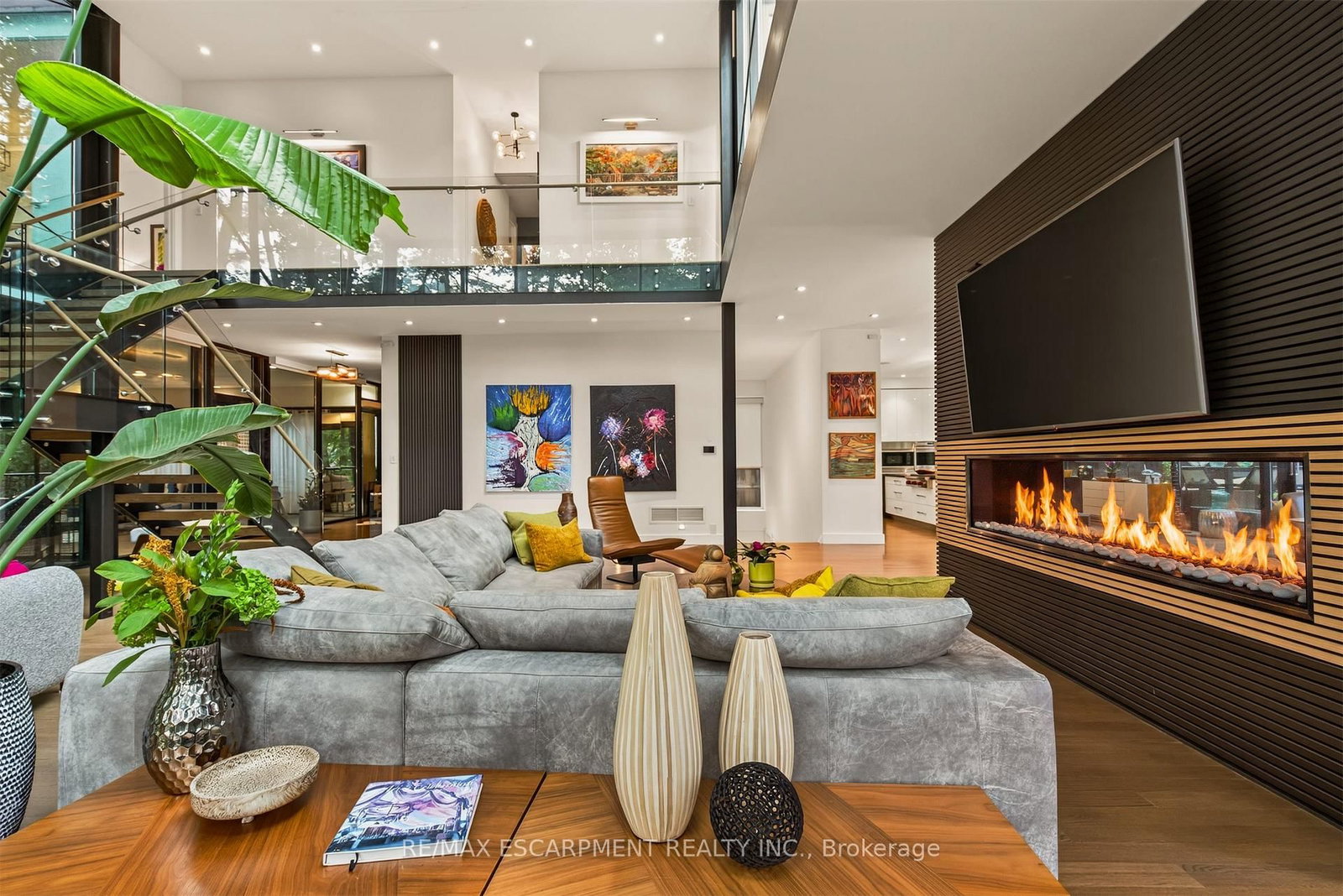 54 RAYMAR Place • Oakville, ON photo 18