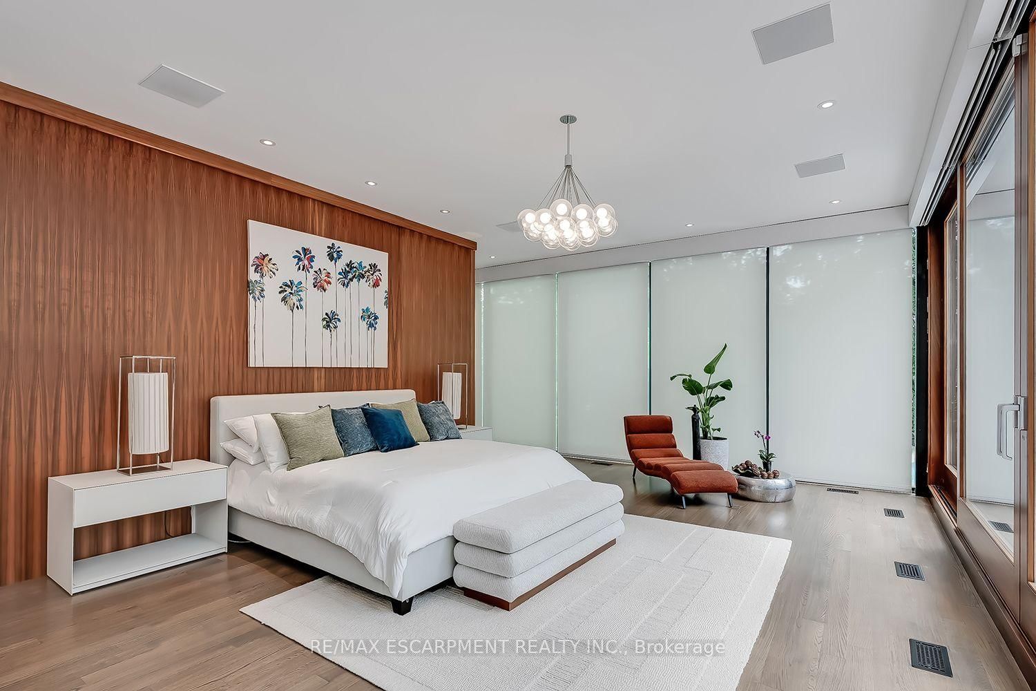 54 RAYMAR Place • Oakville, ON photo 23
