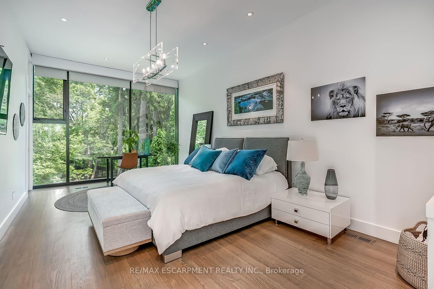 54 RAYMAR Place • Oakville, ON photo 27