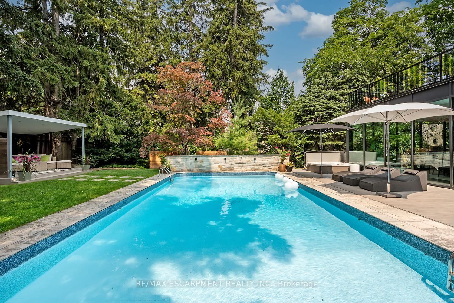 54 RAYMAR Place • Oakville, ON photo 39