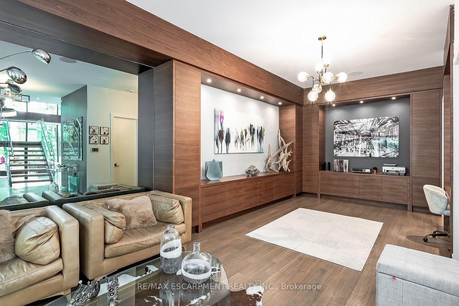 54 RAYMAR Place • Oakville, ON photo 9