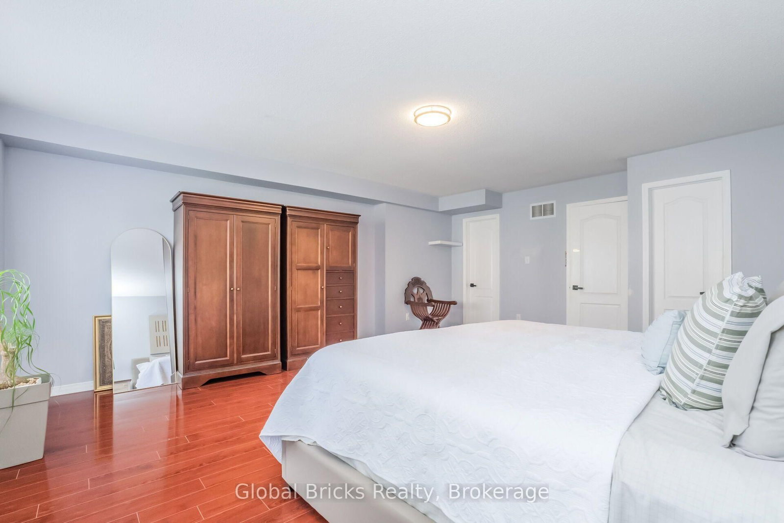 585 Candlestick Circle • Mississauga, ON photo 26