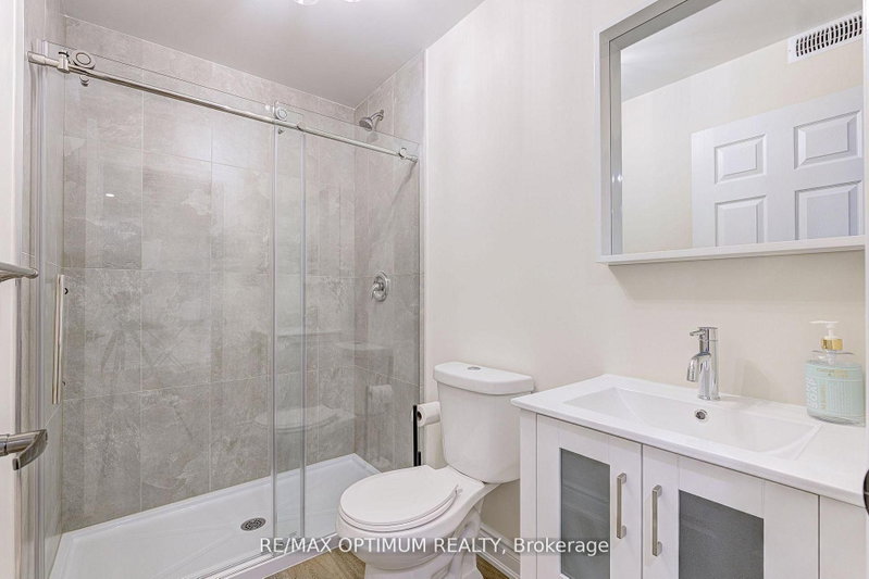 18 Deanston Brampton,ON L6X 2Z7 — Photo 43