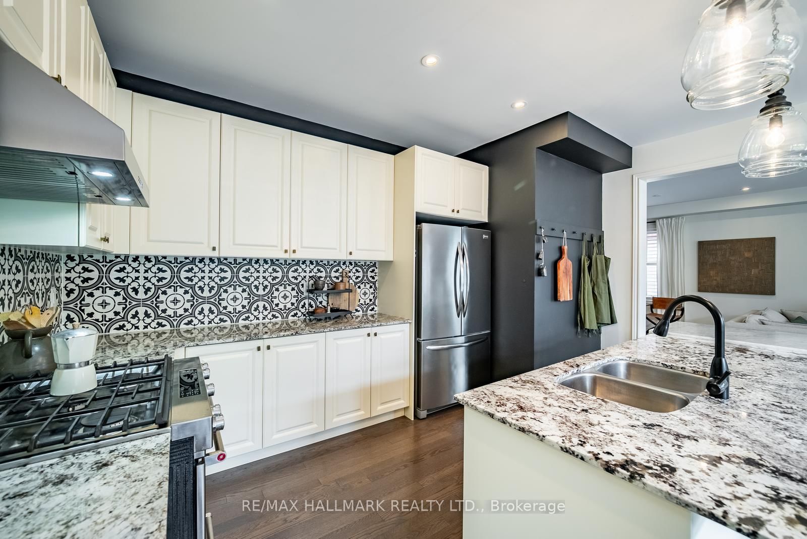 124 Bonnie Braes Drive • Brampton, ON photo 12