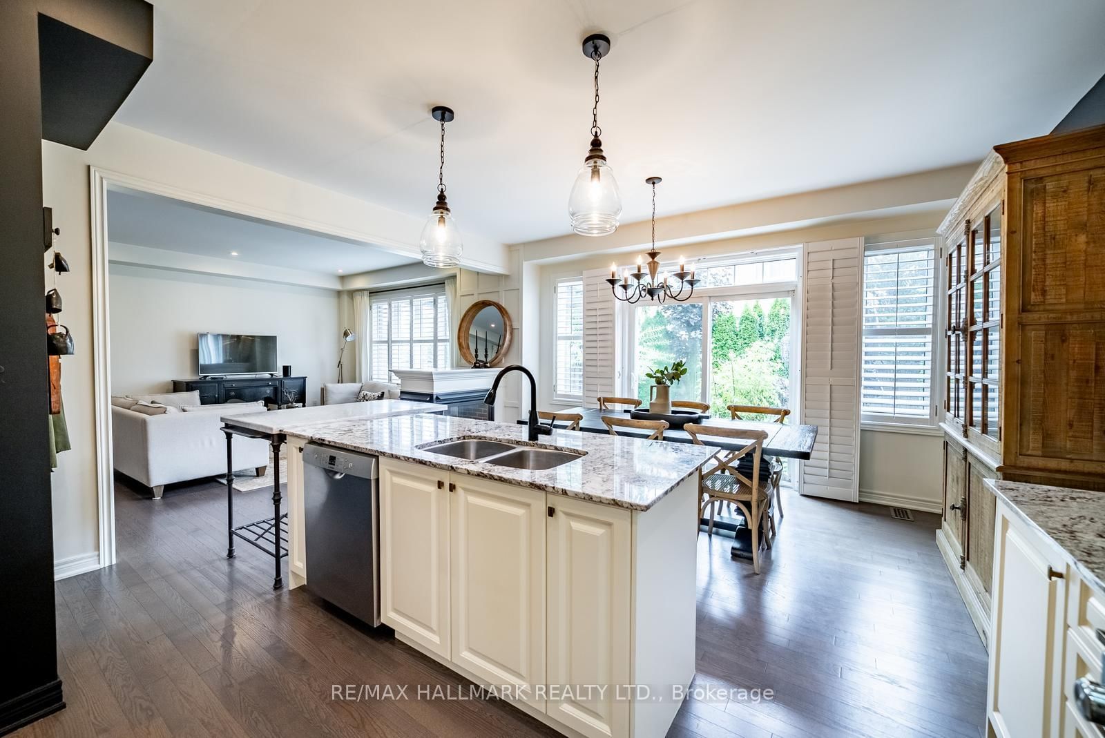 124 Bonnie Braes Drive • Brampton, ON photo 13