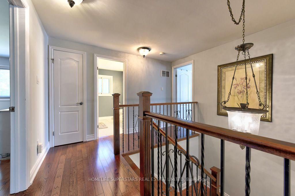 868 Kowal Dr, Mississauga, view 28
