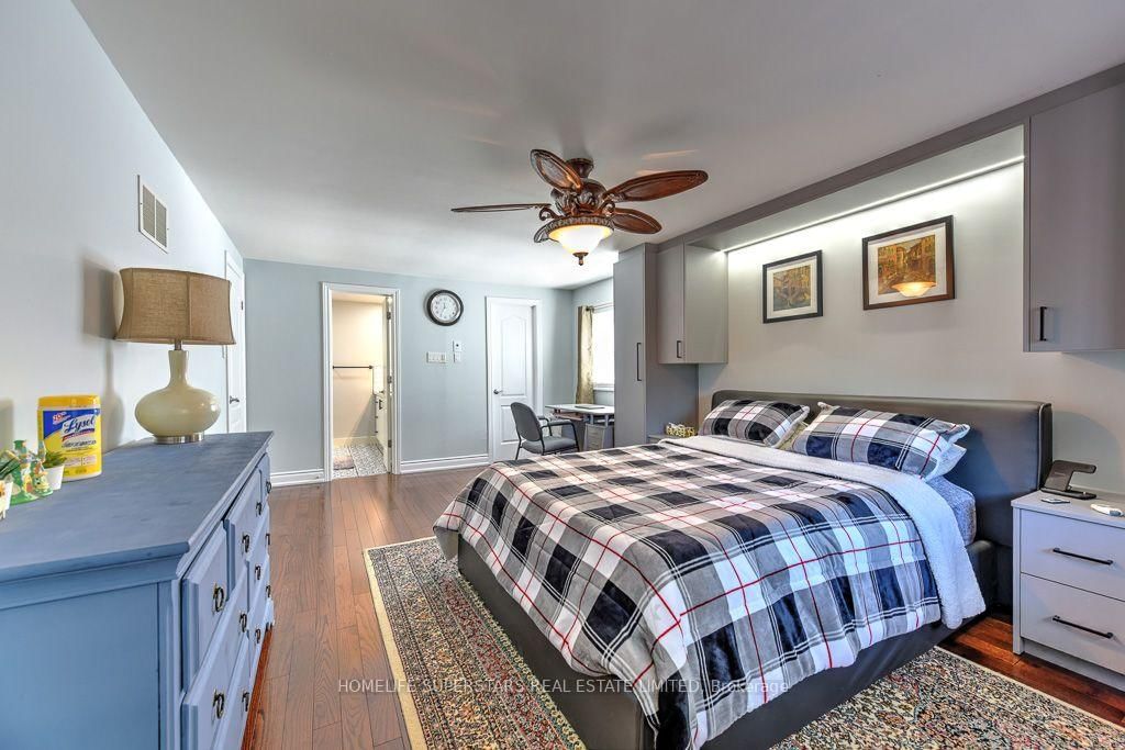 868 Kowal Dr, Mississauga, view 30