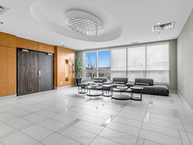 1705 - 840 QUEENS PLATE Drive