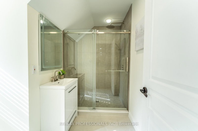 354 Country Club Mississauga,ON L5J 2P8 — Photo 38