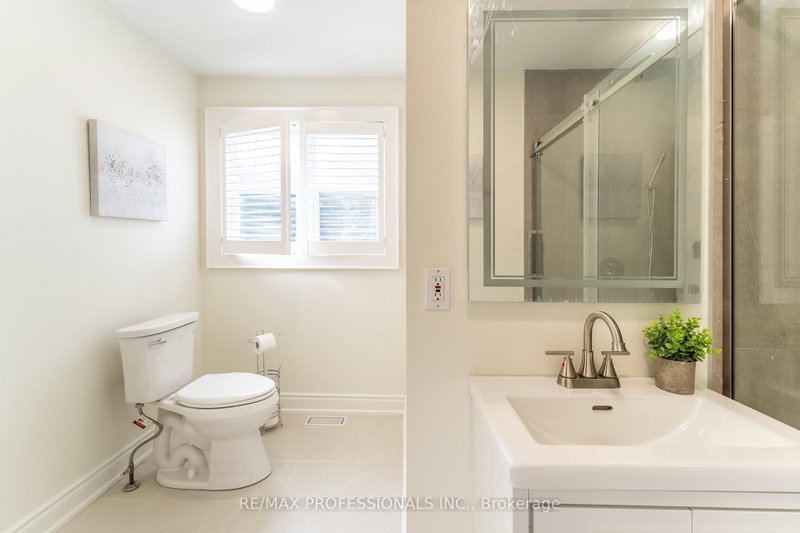 354 Country Club Mississauga,ON L5J 2P8 — Photo 39