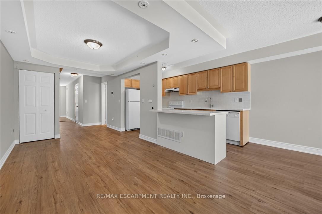 710 Spring Gardens Road • #99 • Burlington, ON photo 8