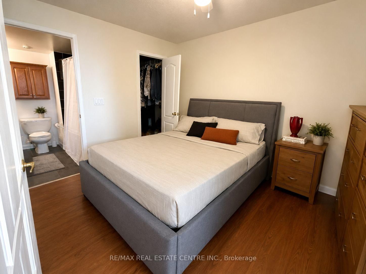 1140 parkwest Place • #302 • Mississauga, ON photo 12