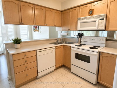 1140 parkwest Place • #302 • Mississauga, ON photo 9