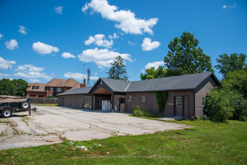 2078 Upper Middle Rd E photo 4